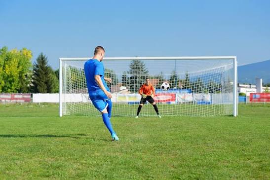 Quy trình thực hiện một quả penalty đúng luật