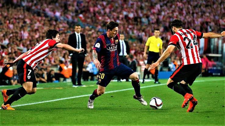 Rê bóng dribbling trong bóng đá là gì